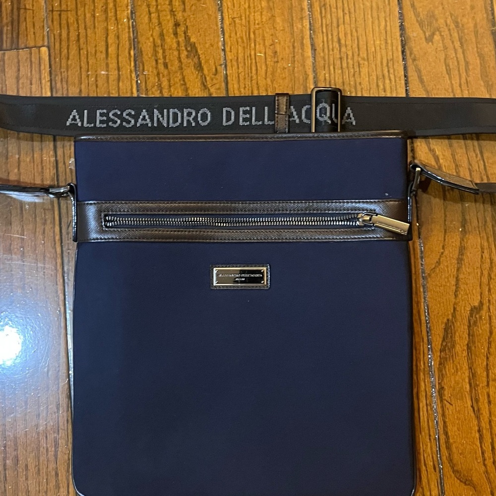 Alessandro Dell'Acqua Dark Blue Messenger Bag